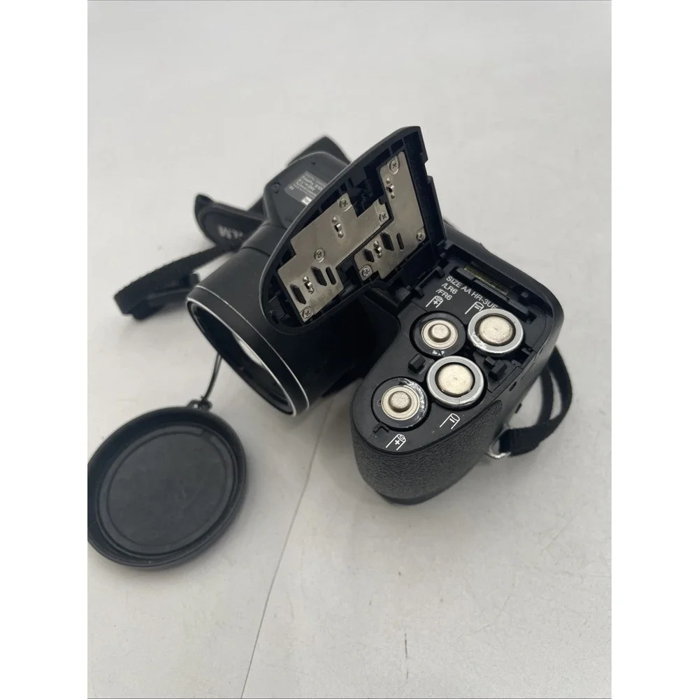 Fujifilm FinePix S1000fd Digital Camera 10.0MP 12X Zoom+Batteries+SD Card-TESTED